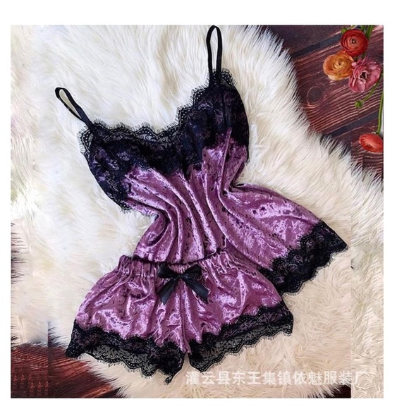 SEXY LACE PLEUCHE (Velvet) SLEEPWEAR SET - Picture 4 of 5